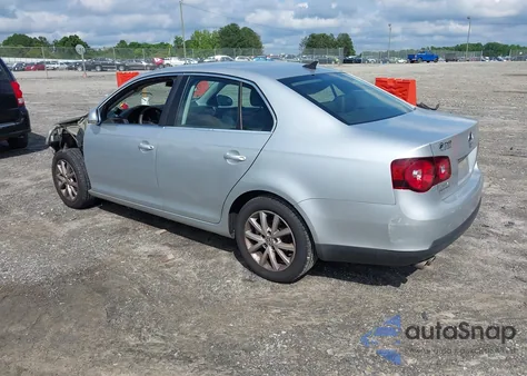 2010 Volkswagen Jetta Se from USA, damaged, VIN 3VWRZ7AJ3AM020235